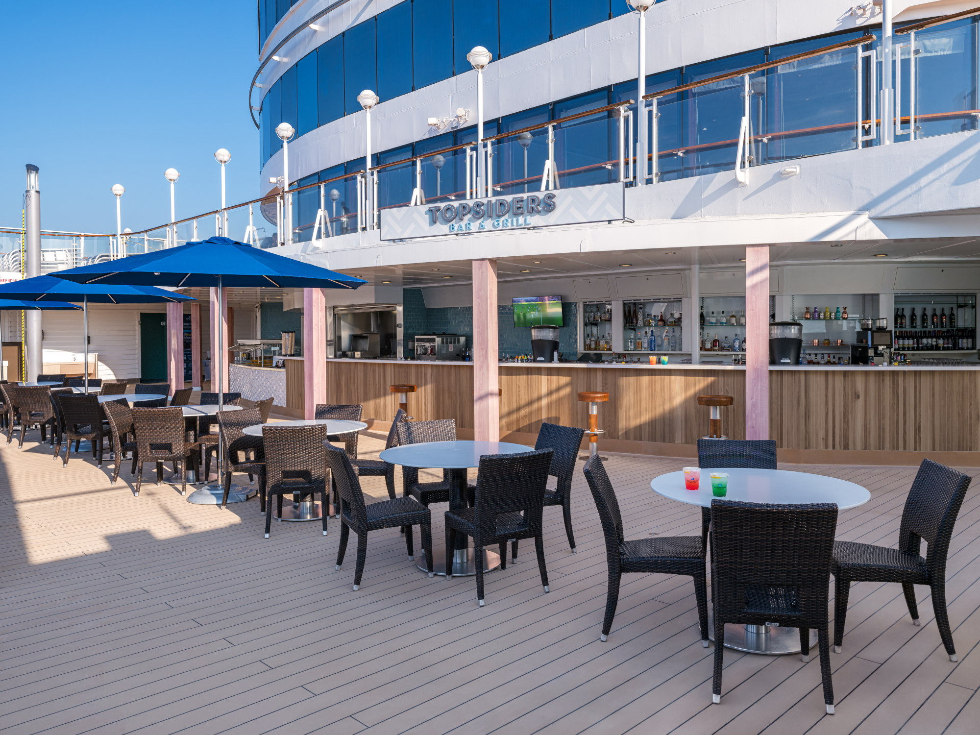 MyCruise Norwegian-Cruise-Line Jewel Offentlige-arealer Barer-lounger-atrium9